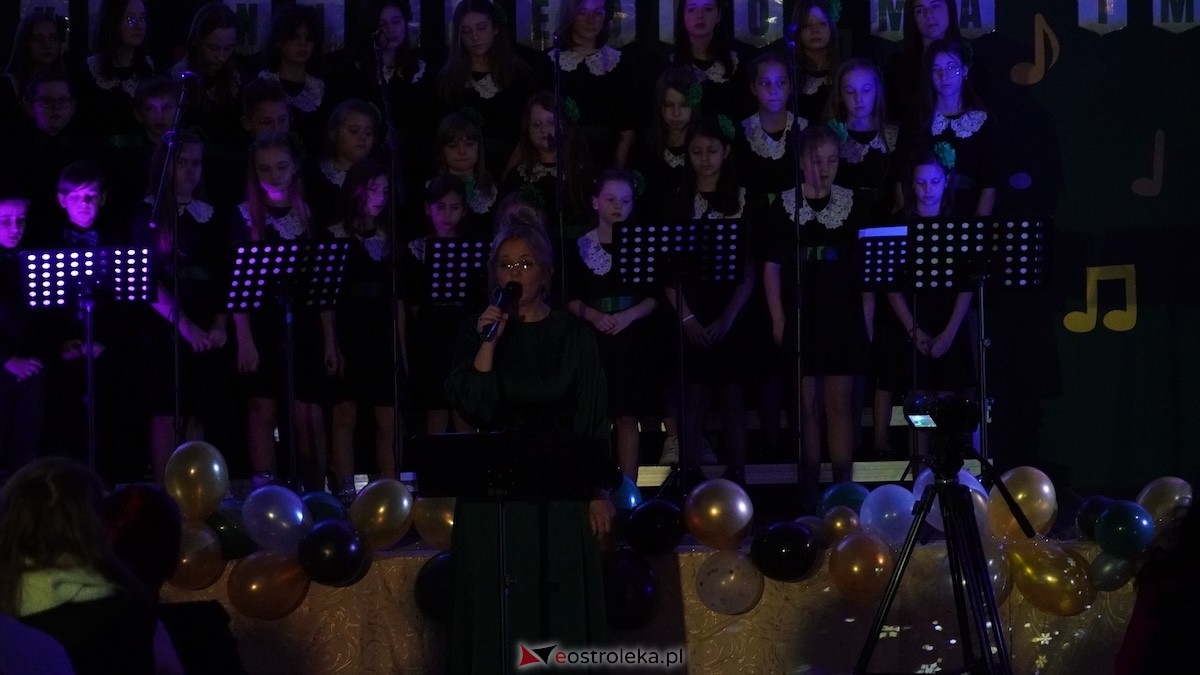 Uczta muzyczna w Ołdakach! Zespół Cantabile świętował 10-lecie istnienia [28.11.2025] - zdjęcie #3 - eOstroleka.pl