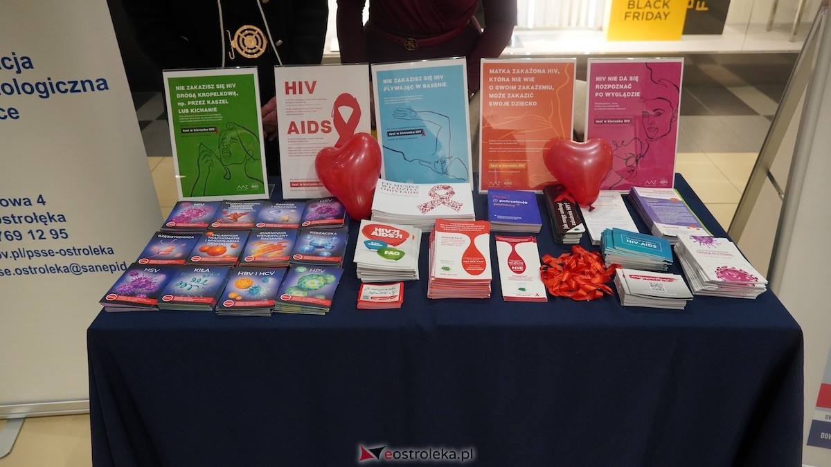 Folklor kurpiowski i świąteczna profilaktyka. Wydarzenie mikołajkowe w Ostrołęce!  [29.11.2025] - zdjęcie #43 - eOstroleka.pl