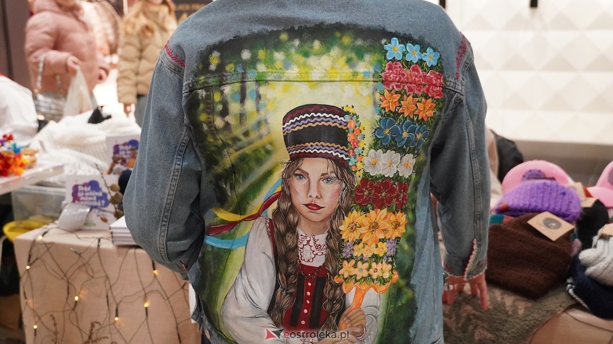 Folklor kurpiowski i świąteczna profilaktyka. Wydarzenie mikołajkowe w Ostrołęce!  [29.11.2025] - zdjęcie #29 - eOstroleka.pl