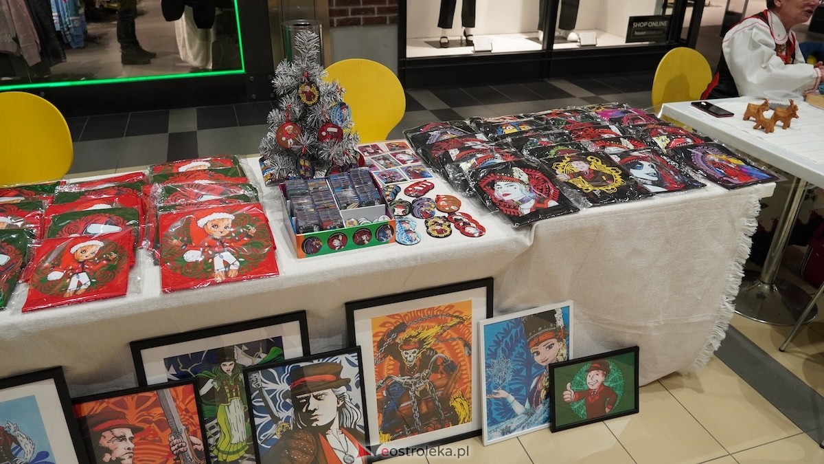 Folklor kurpiowski i świąteczna profilaktyka. Wydarzenie mikołajkowe w Ostrołęce!  [29.11.2025] - zdjęcie #8 - eOstroleka.pl