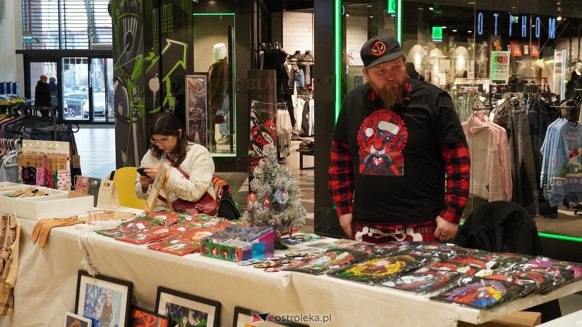 Folklor kurpiowski i świąteczna profilaktyka. Wydarzenie mikołajkowe w Ostrołęce!  [29.11.2025] - zdjęcie #3 - eOstroleka.pl