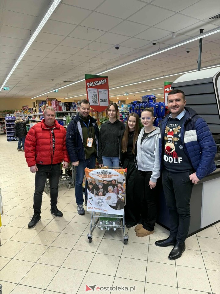 Zakończyła się Świąteczna Zbiórka Żywności 2025 w Ostrołęce i powiecie! Imponujący wynik! [29.11.2025] - zdjęcie #113 - eOstroleka.pl