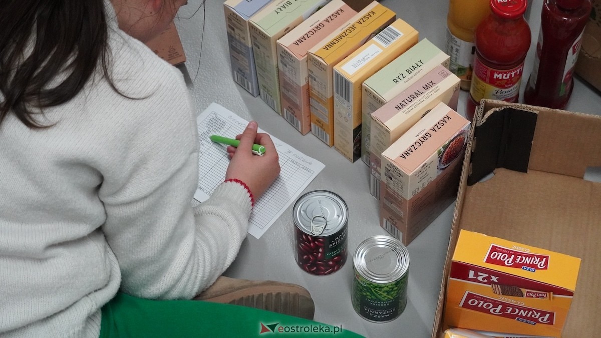 Zakończyła się Świąteczna Zbiórka Żywności 2025 w Ostrołęce i powiecie! Imponujący wynik! [29.11.2025] - zdjęcie #91 - eOstroleka.pl