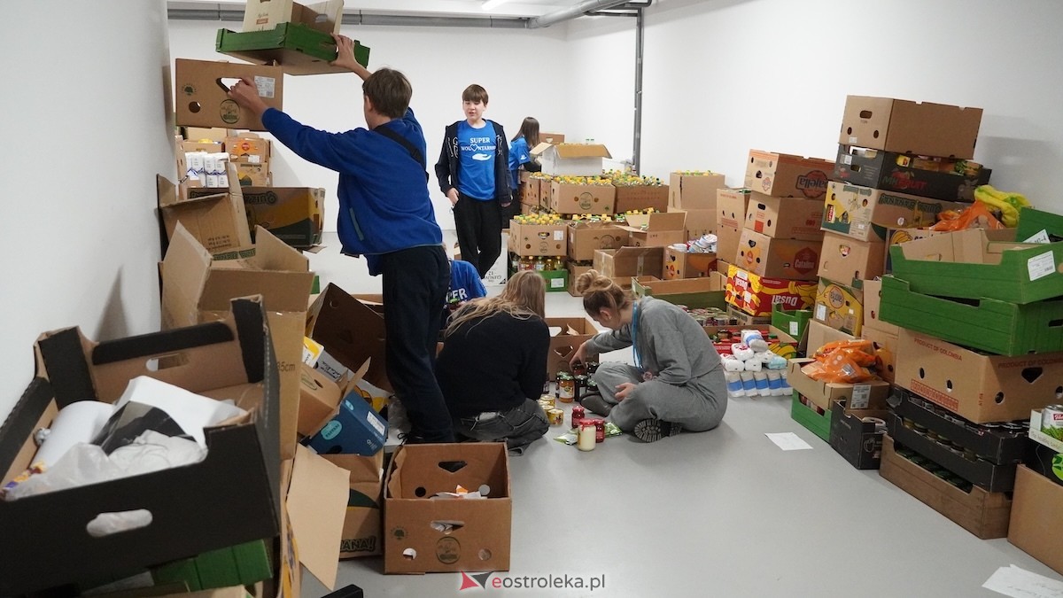 Zakończyła się Świąteczna Zbiórka Żywności 2025 w Ostrołęce i powiecie! Imponujący wynik! [29.11.2025] - zdjęcie #33 - eOstroleka.pl