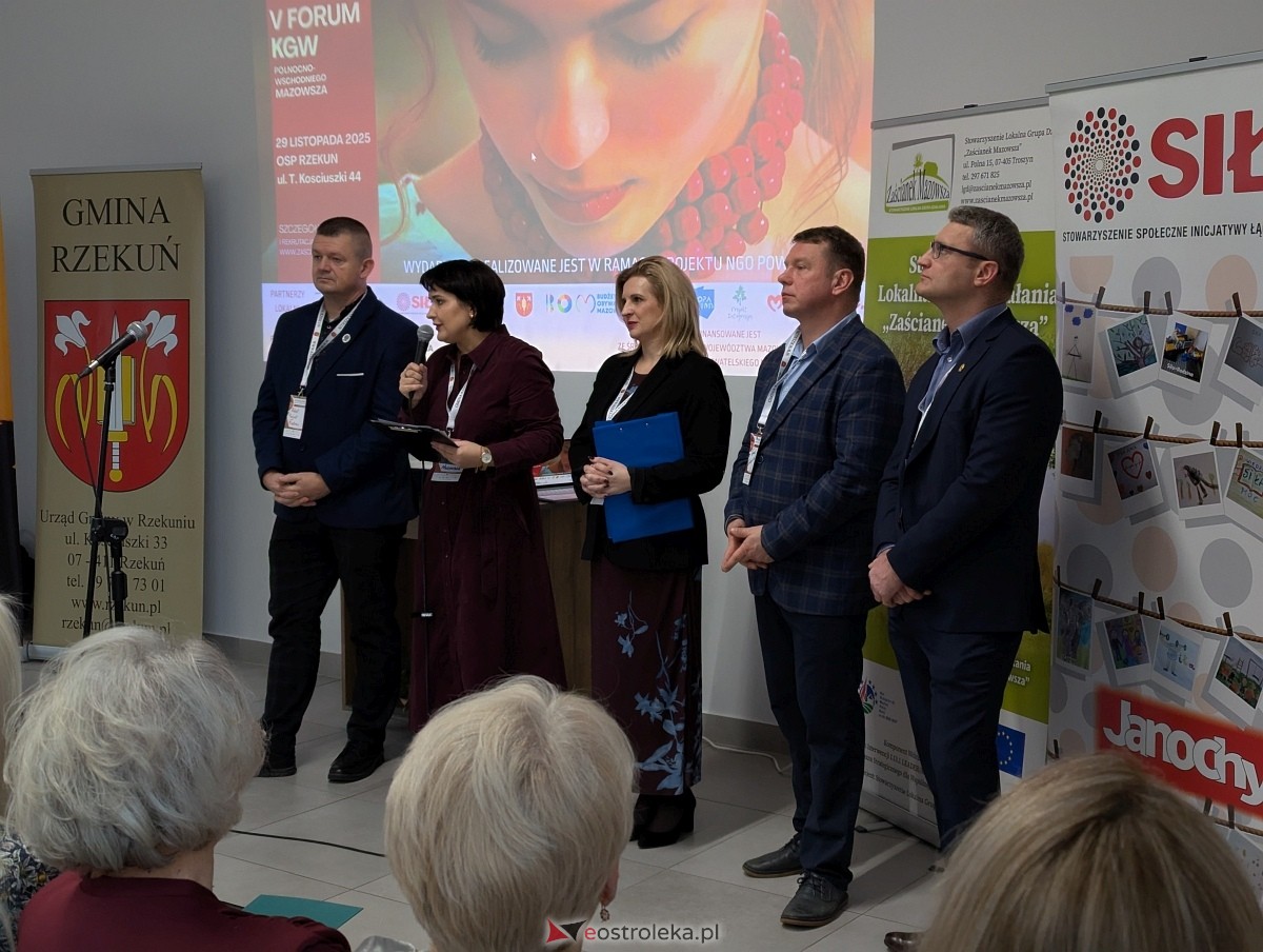 V Forum Kół Gospodyń Wiejskich Północno-Wschodniego Mazowsza w Rzekuniu [29.11.2025] - zdjęcie #60 - eOstroleka.pl