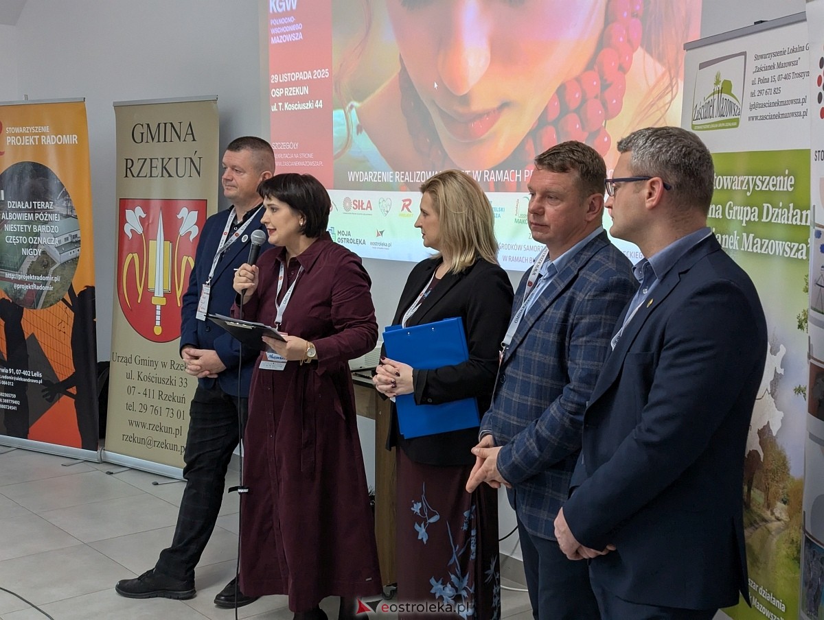 V Forum Kół Gospodyń Wiejskich Północno-Wschodniego Mazowsza w Rzekuniu [29.11.2025] - zdjęcie #59 - eOstroleka.pl