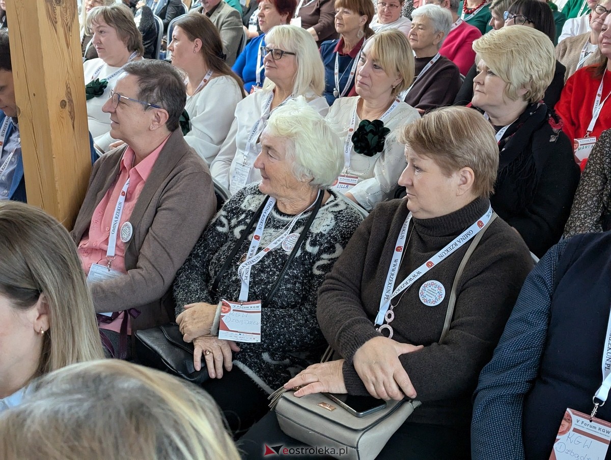 V Forum Kół Gospodyń Wiejskich Północno-Wschodniego Mazowsza w Rzekuniu [29.11.2025] - zdjęcie #52 - eOstroleka.pl