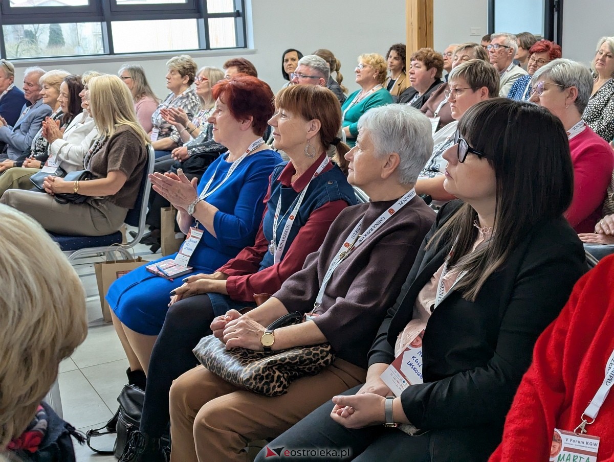 V Forum Kół Gospodyń Wiejskich Północno-Wschodniego Mazowsza w Rzekuniu [29.11.2025] - zdjęcie #47 - eOstroleka.pl
