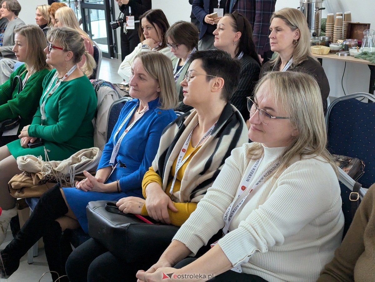 V Forum Kół Gospodyń Wiejskich Północno-Wschodniego Mazowsza w Rzekuniu [29.11.2025] - zdjęcie #40 - eOstroleka.pl