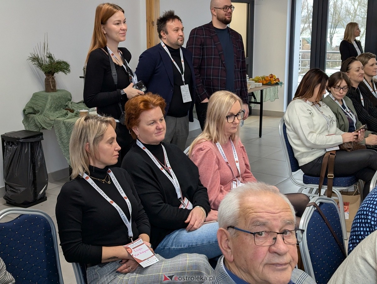 V Forum Kół Gospodyń Wiejskich Północno-Wschodniego Mazowsza w Rzekuniu [29.11.2025] - zdjęcie #37 - eOstroleka.pl