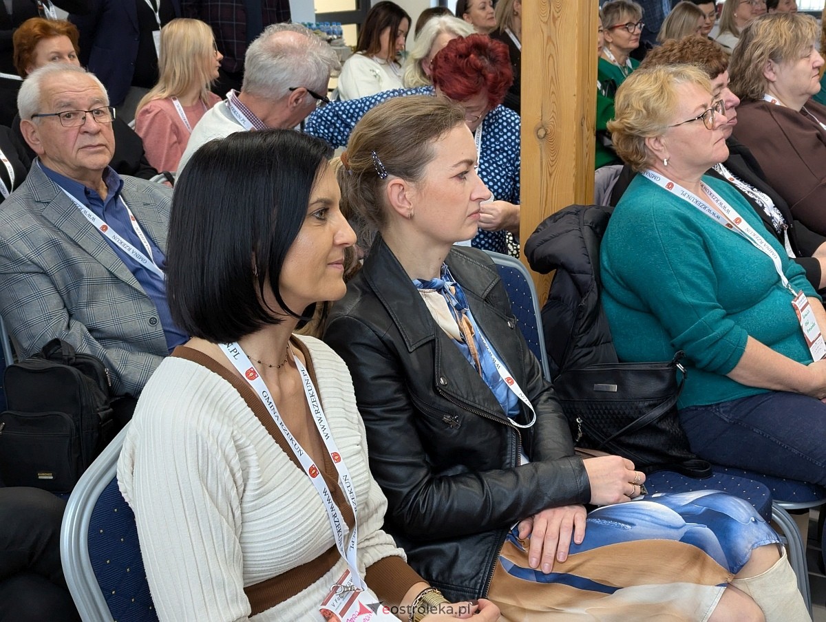 V Forum Kół Gospodyń Wiejskich Północno-Wschodniego Mazowsza w Rzekuniu [29.11.2025] - zdjęcie #35 - eOstroleka.pl