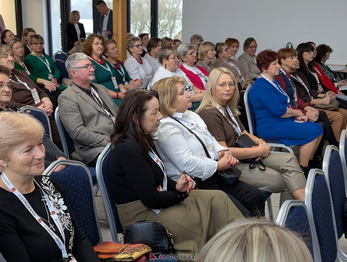 V Forum Kół Gospodyń Wiejskich Północno-Wschodniego Mazowsza w Rzekuniu [29.11.2025] - zdjęcie #30 - eOstroleka.pl