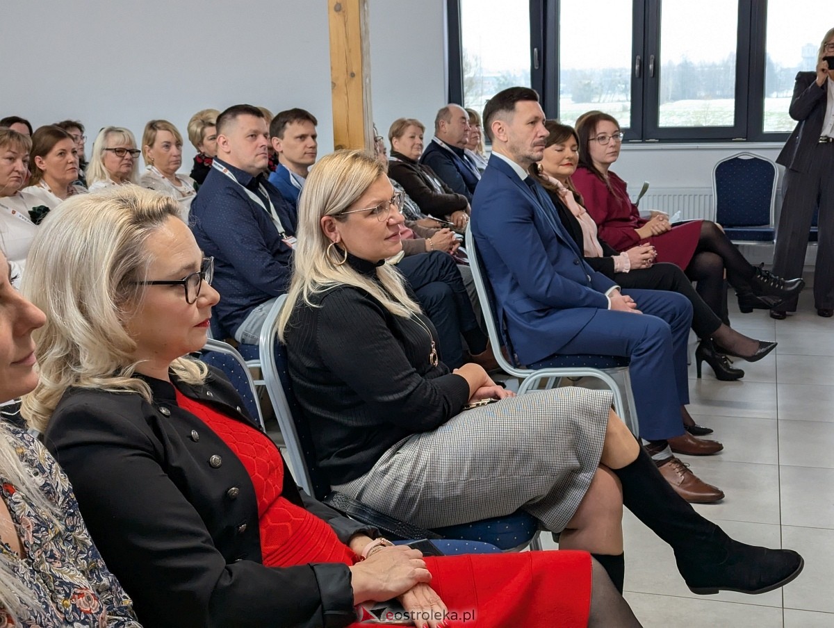 V Forum Kół Gospodyń Wiejskich Północno-Wschodniego Mazowsza w Rzekuniu [29.11.2025] - zdjęcie #21 - eOstroleka.pl
