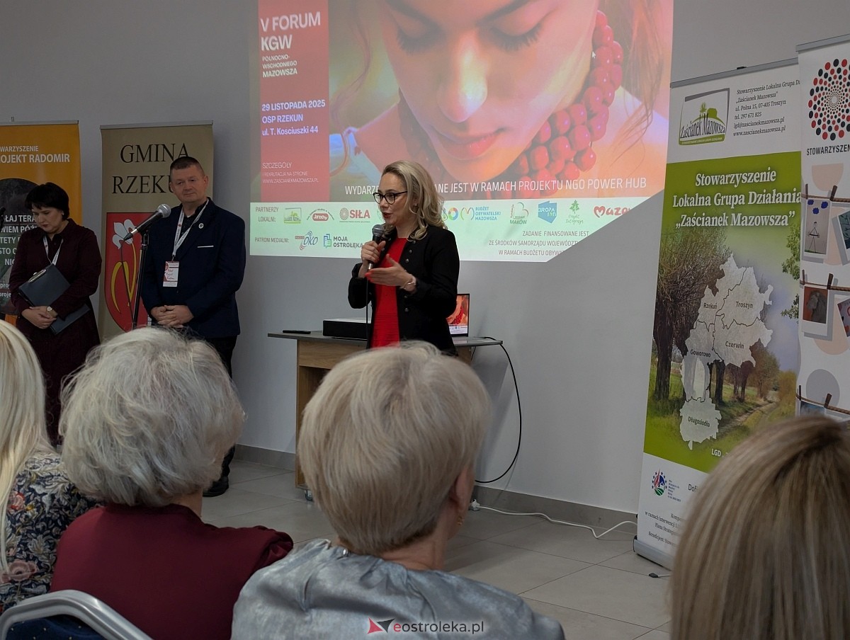V Forum Kół Gospodyń Wiejskich Północno-Wschodniego Mazowsza w Rzekuniu [29.11.2025] - zdjęcie #13 - eOstroleka.pl