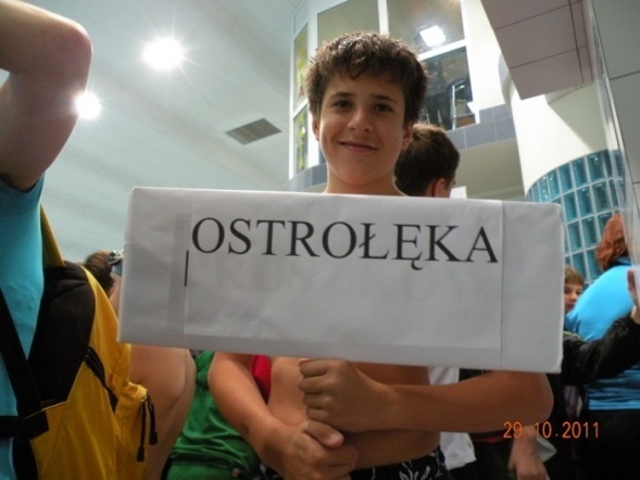 Złote medale młodych ostrołęckich pływaków w V Międzynarodowym Meczu Drużyn Klubowych Złota Jesień 2011 - zdjęcie #2 - eOstroleka.pl