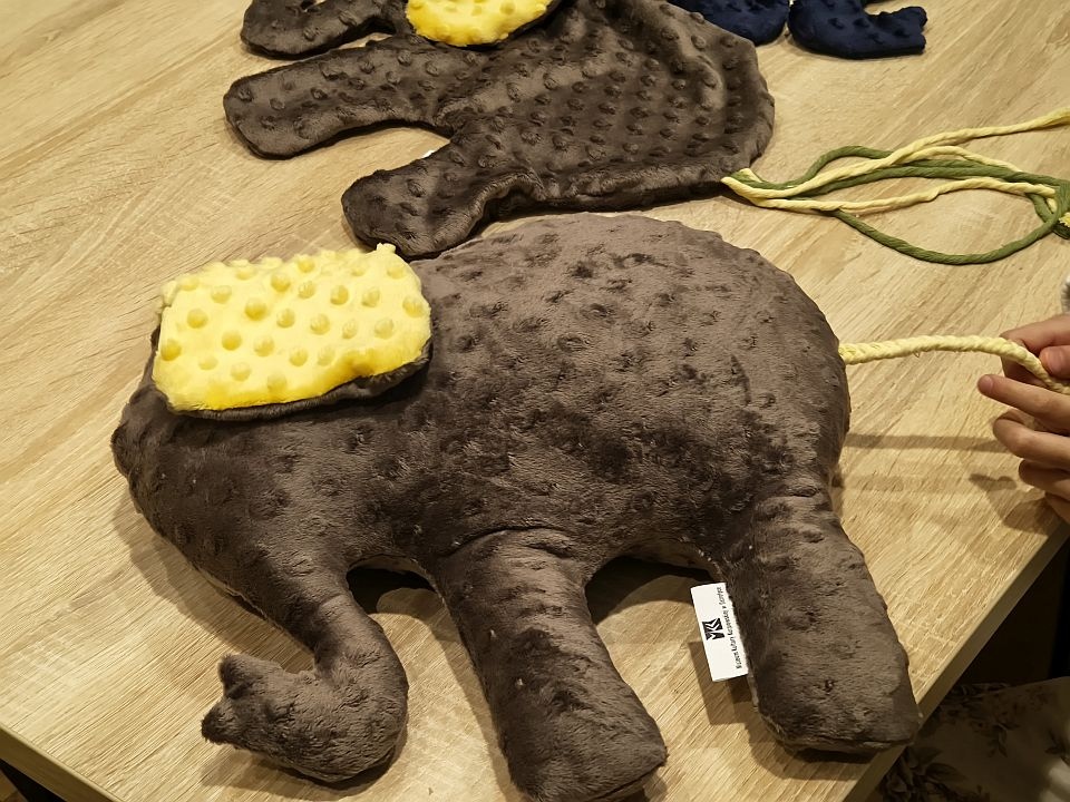 Rodzinne spotkania twórcze. Afrykańska maskotka w Muzeum Kultury Kurpiowskiej [30.11.2025] - zdjęcie #6 - eOstroleka.pl