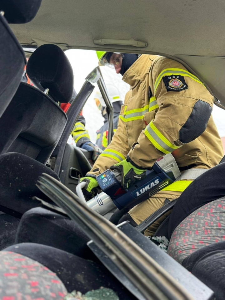 Akademia Fire-Max  w Osp Olszewo-Borki [1.12.2025] - zdjęcie #31 - eOstroleka.pl