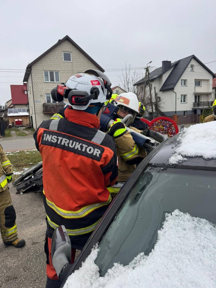 Akademia Fire-Max  w Osp Olszewo-Borki [1.12.2025] - zdjęcie #25 - eOstroleka.pl
