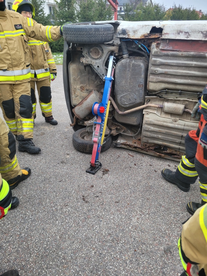 Akademia Fire-Max  w Osp Olszewo-Borki [1.12.2025] - zdjęcie #1 - eOstroleka.pl