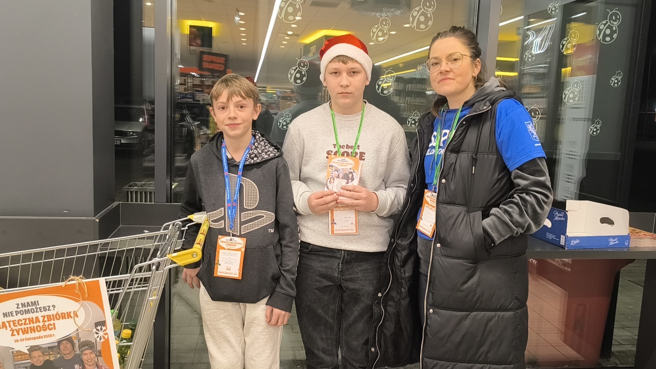 Świąteczna Zbiórka Żywności w Olszewie-Borkach [03.12.2025] - zdjęcie #10 - eOstroleka.pl