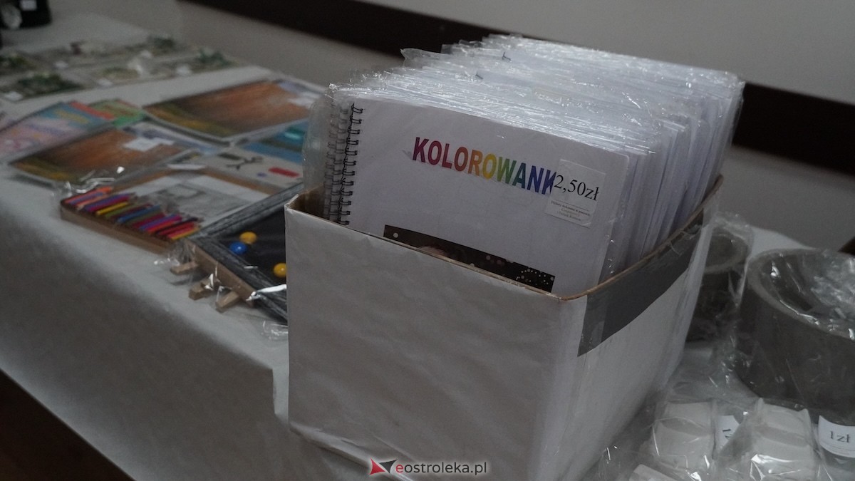 Sukces świątecznego kiermaszu Motylków! Wyjątkowy dzień, wyjątkowa akcja  [3.12.2025] - zdjęcie #30 - eOstroleka.pl