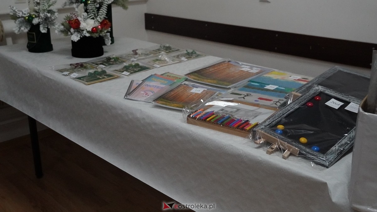 Sukces świątecznego kiermaszu Motylków! Wyjątkowy dzień, wyjątkowa akcja  [3.12.2025] - zdjęcie #29 - eOstroleka.pl