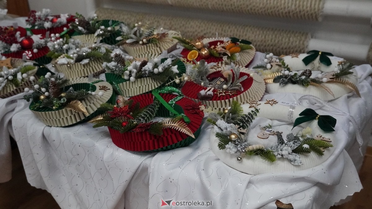 Sukces świątecznego kiermaszu Motylków! Wyjątkowy dzień, wyjątkowa akcja  [3.12.2025] - zdjęcie #27 - eOstroleka.pl