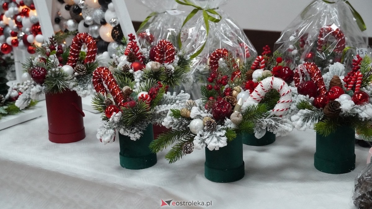 Sukces świątecznego kiermaszu Motylków! Wyjątkowy dzień, wyjątkowa akcja  [3.12.2025] - zdjęcie #24 - eOstroleka.pl