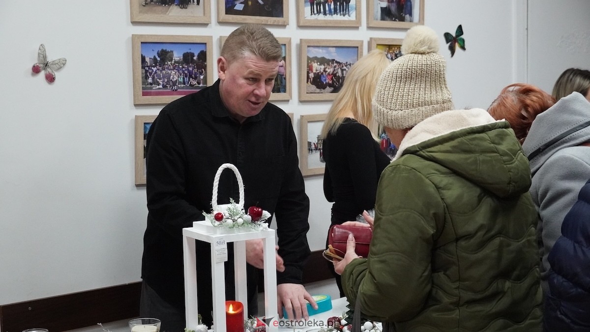 Sukces świątecznego kiermaszu Motylków! Wyjątkowy dzień, wyjątkowa akcja  [3.12.2025] - zdjęcie #8 - eOstroleka.pl