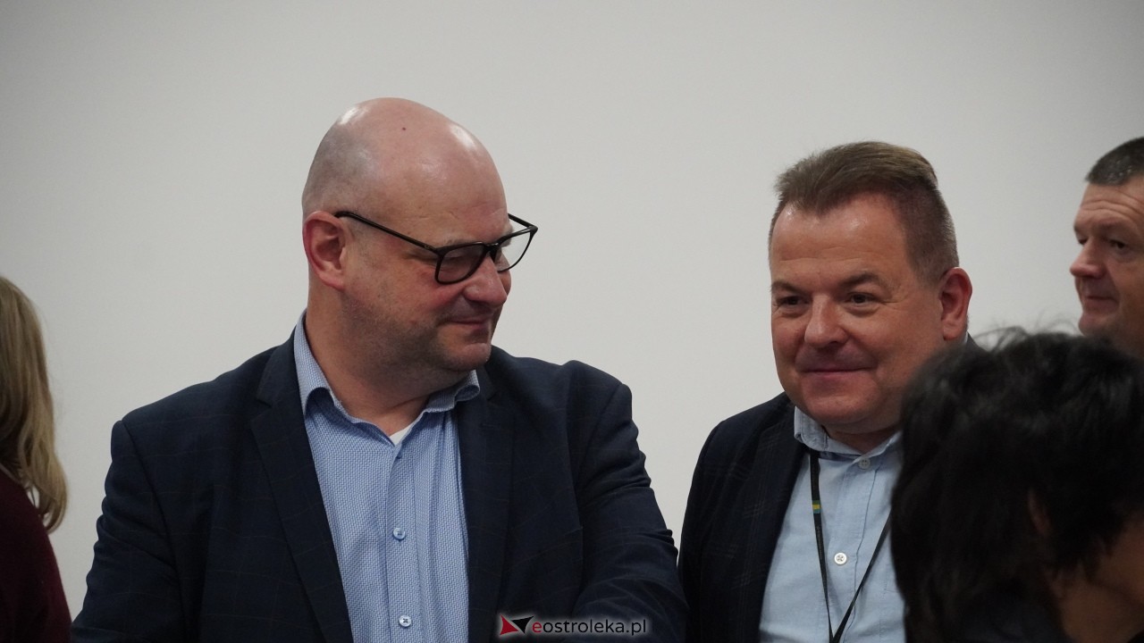 Ostrołęckie Forum Biznesowe z PAIH i BGK: Ostrołęka stawia na eksport.[03.12.2025] - zdjęcie #50 - eOstroleka.pl