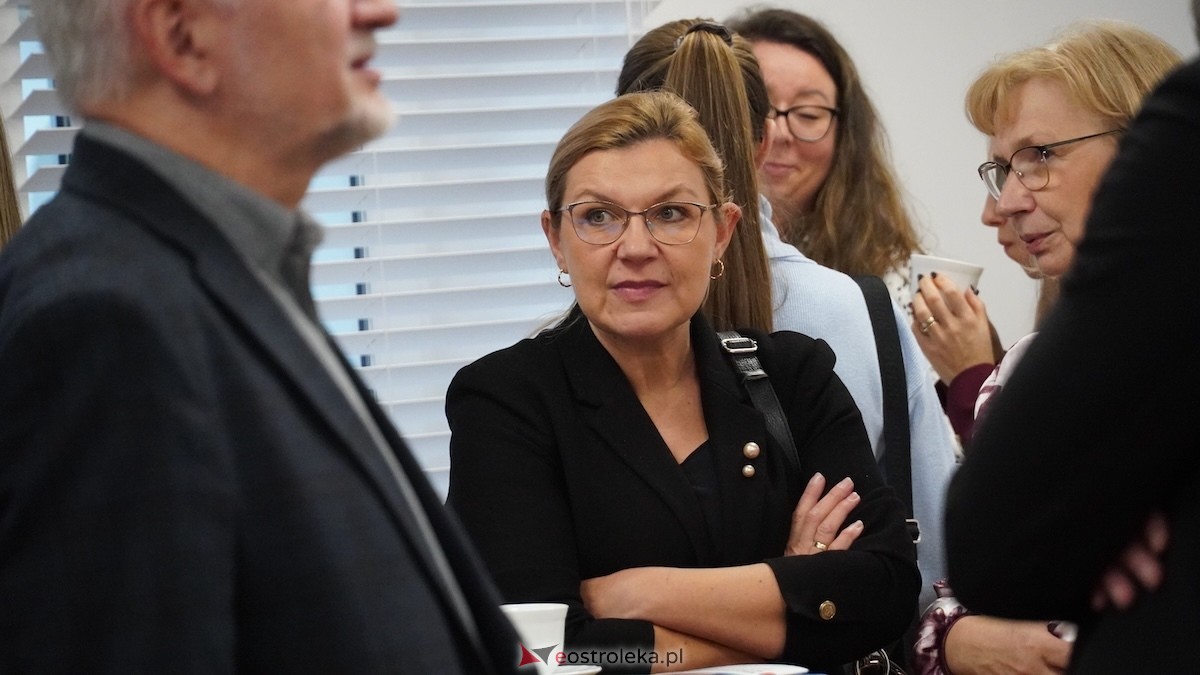 Ostrołęckie Forum Biznesowe z PAIH i BGK: Ostrołęka stawia na eksport.[03.12.2025] - zdjęcie #44 - eOstroleka.pl