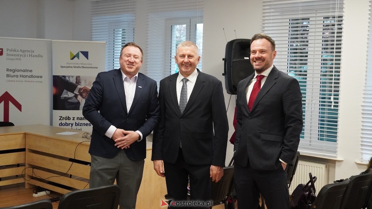 Ostrołęckie Forum Biznesowe z PAIH i BGK: Ostrołęka stawia na eksport.[03.12.2025] - zdjęcie #39 - eOstroleka.pl