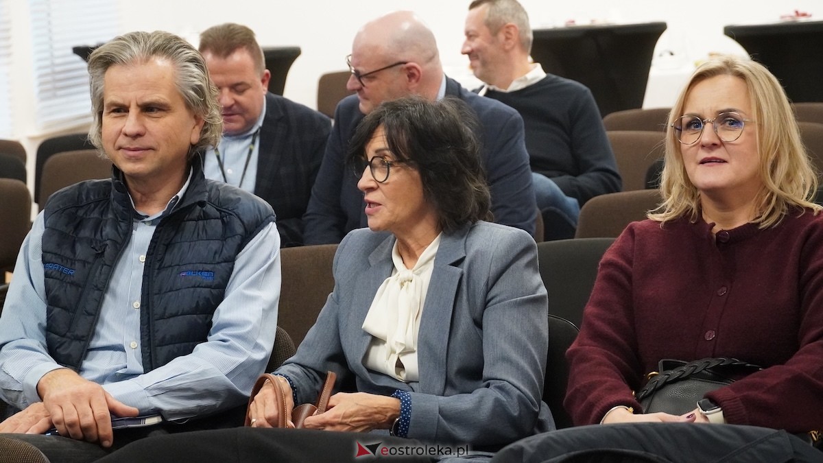 Ostrołęckie Forum Biznesowe z PAIH i BGK: Ostrołęka stawia na eksport.[03.12.2025] - zdjęcie #30 - eOstroleka.pl