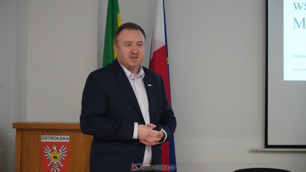 Ostrołęckie Forum Biznesowe z PAIH i BGK: Ostrołęka stawia na eksport.[03.12.2025] - zdjęcie #19 - eOstroleka.pl