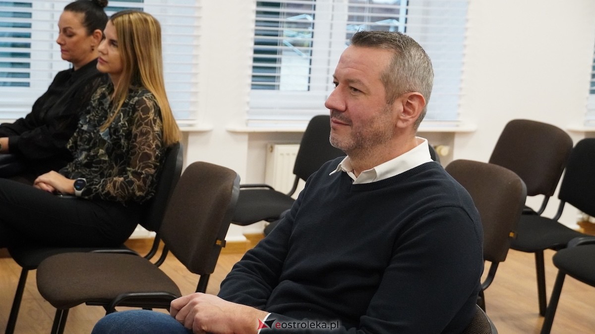 Ostrołęckie Forum Biznesowe z PAIH i BGK: Ostrołęka stawia na eksport.[03.12.2025] - zdjęcie #18 - eOstroleka.pl