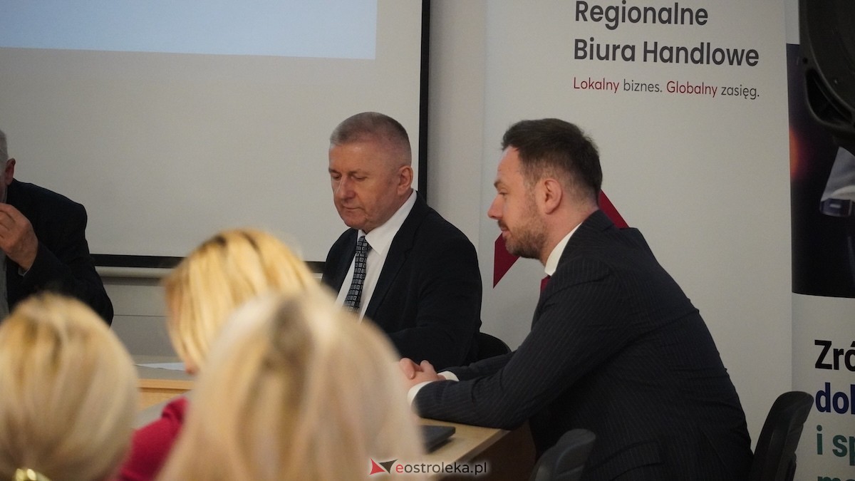 Ostrołęckie Forum Biznesowe z PAIH i BGK: Ostrołęka stawia na eksport.[03.12.2025] - zdjęcie #16 - eOstroleka.pl