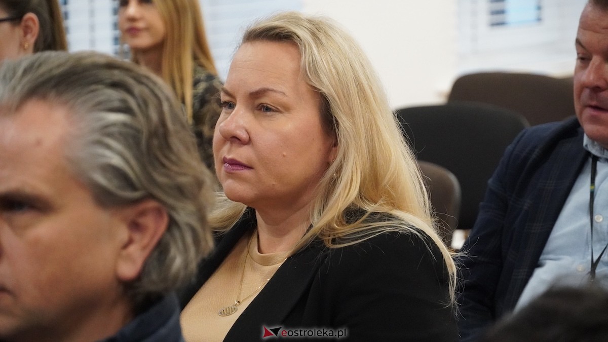 Ostrołęckie Forum Biznesowe z PAIH i BGK: Ostrołęka stawia na eksport.[03.12.2025] - zdjęcie #7 - eOstroleka.pl