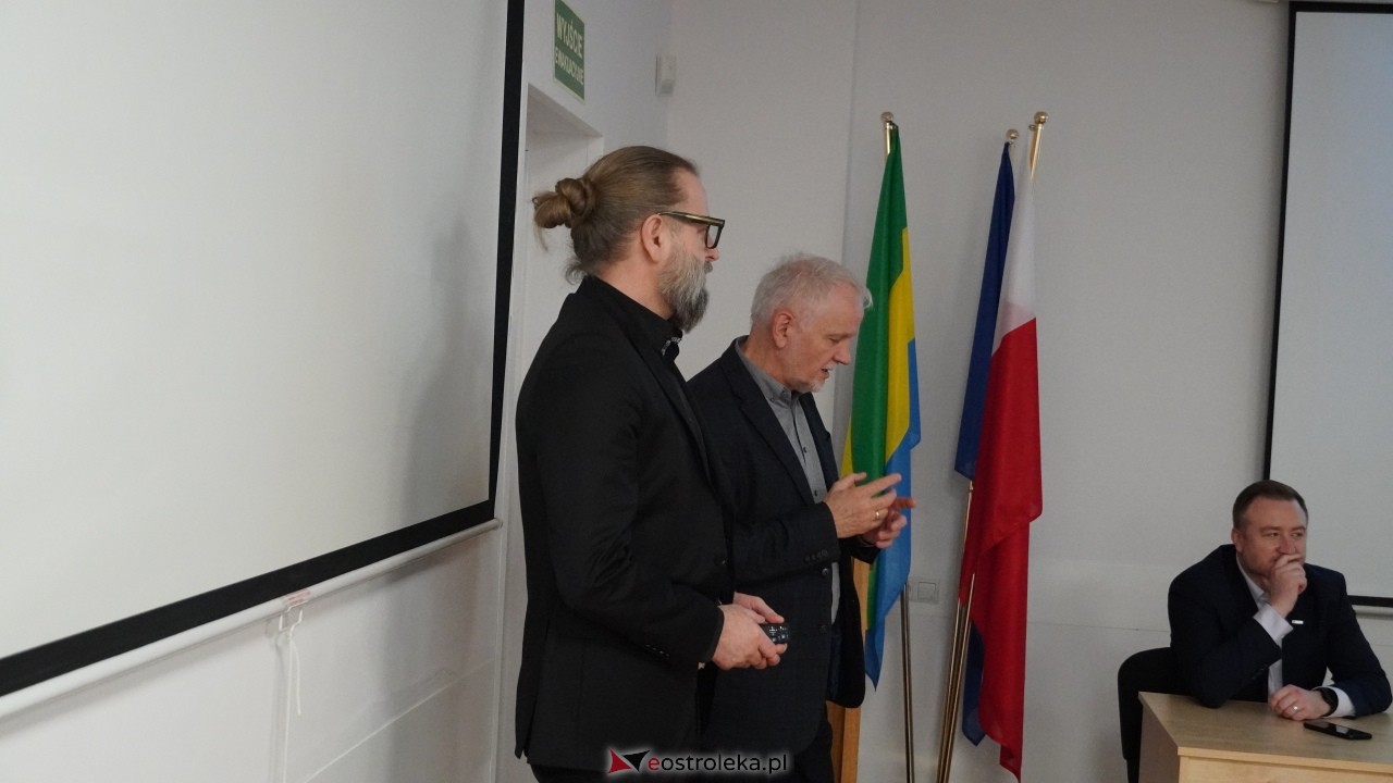 Ostrołęckie Forum Biznesowe z PAIH i BGK: Ostrołęka stawia na eksport.[03.12.2025] - zdjęcie #1 - eOstroleka.pl