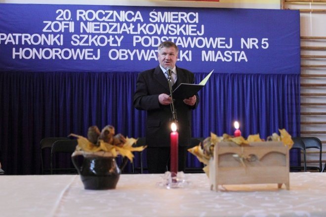 Wystawa rękodzieła kurpiowskiego - W hołdzie Zofii Niedziałkowskiej [04.11.2011] - zdjęcie #1 - eOstroleka.pl