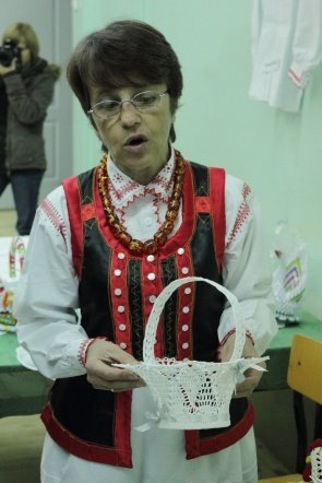 Wystawa rękodzieła kurpiowskiego - W hołdzie Zofii Niedziałkowskiej [04.11.2011] - zdjęcie #31 - eOstroleka.pl
