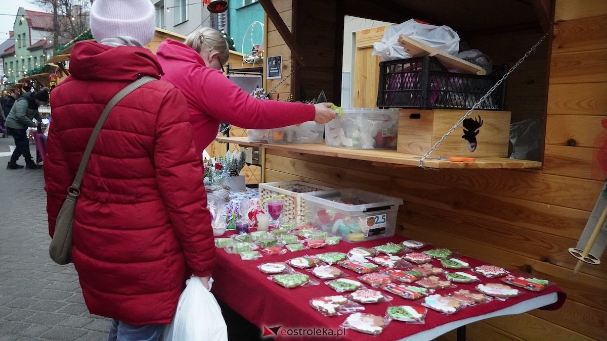 III Kurpiowski Jarmark Bożonarodzeniowy [4.12.2025] - zdjęcie #143 - eOstroleka.pl