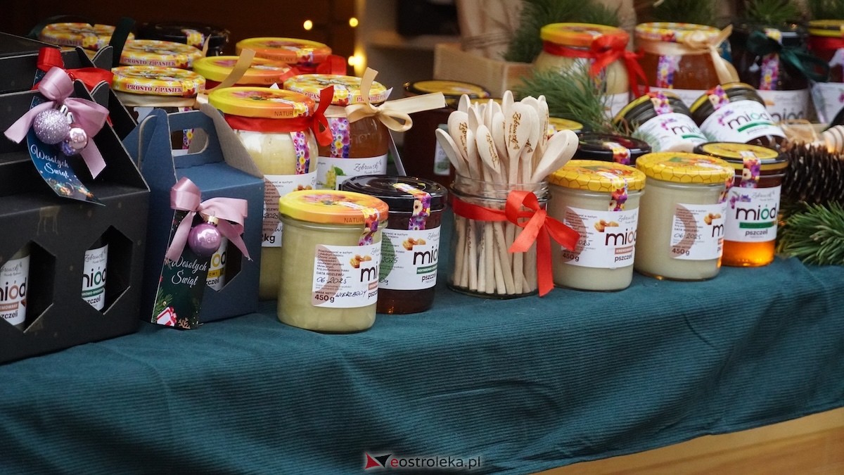 III Kurpiowski Jarmark Bożonarodzeniowy [4.12.2025] - zdjęcie #111 - eOstroleka.pl
