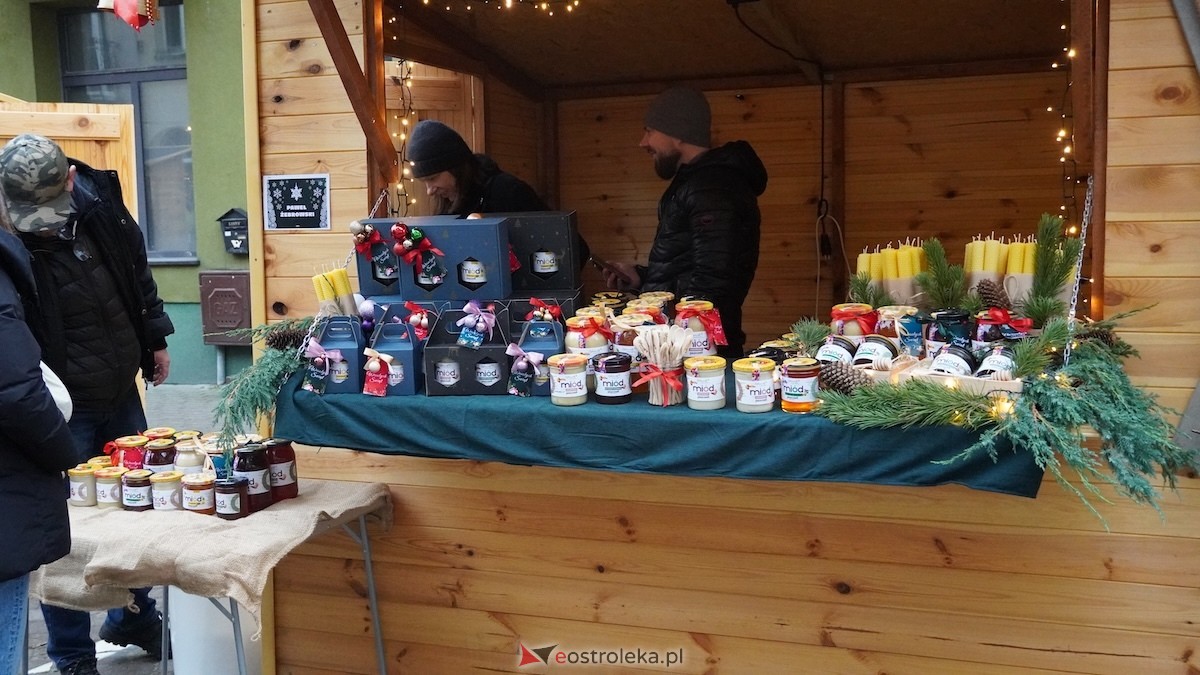 III Kurpiowski Jarmark Bożonarodzeniowy [4.12.2025] - zdjęcie #110 - eOstroleka.pl