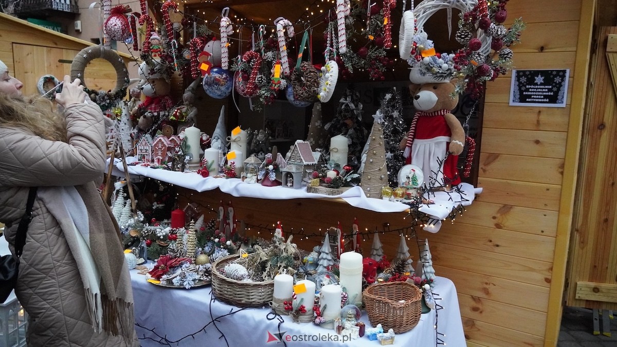 III Kurpiowski Jarmark Bożonarodzeniowy [4.12.2025] - zdjęcie #109 - eOstroleka.pl