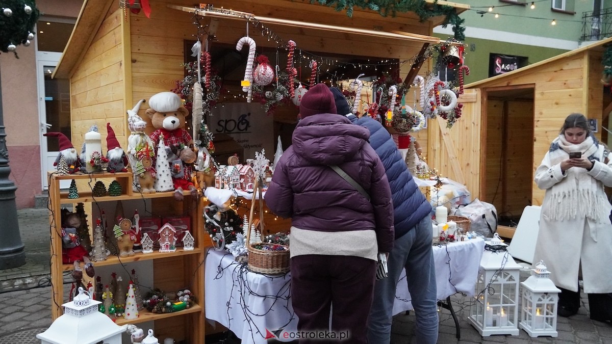 III Kurpiowski Jarmark Bożonarodzeniowy [4.12.2025] - zdjęcie #106 - eOstroleka.pl
