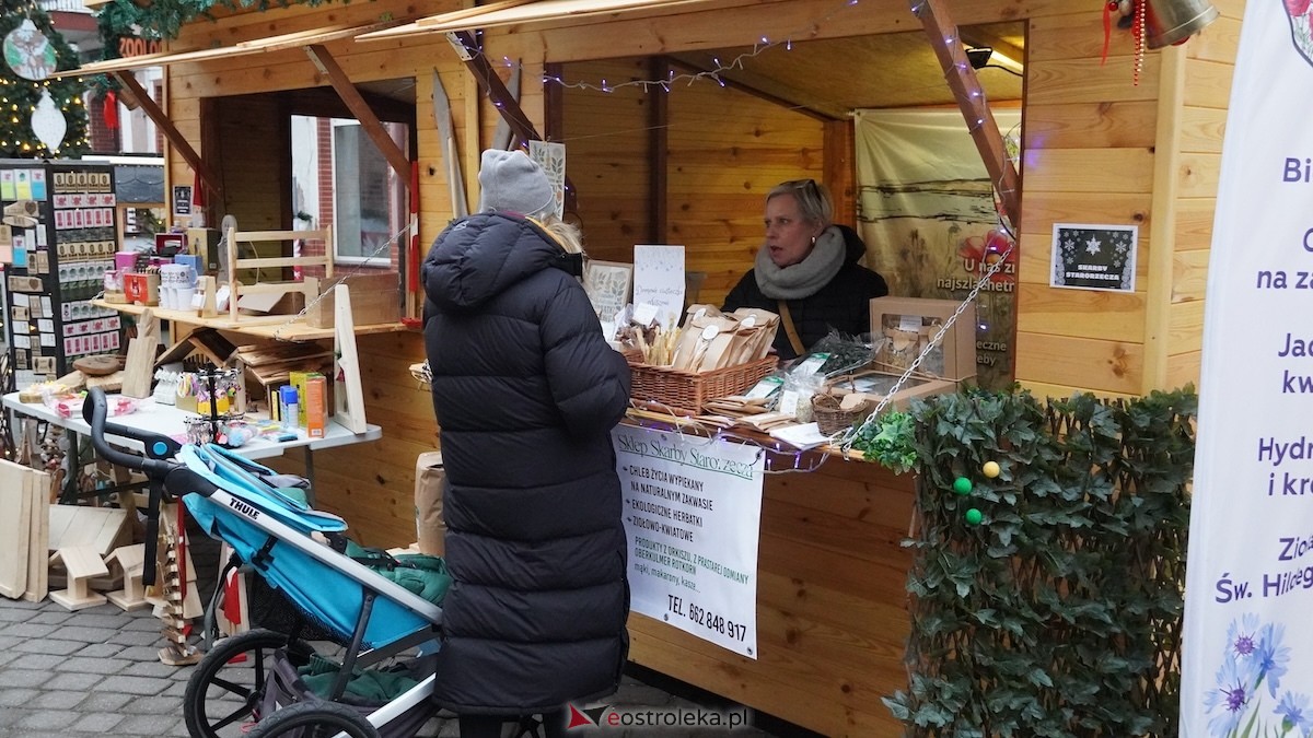 III Kurpiowski Jarmark Bożonarodzeniowy [4.12.2025] - zdjęcie #105 - eOstroleka.pl