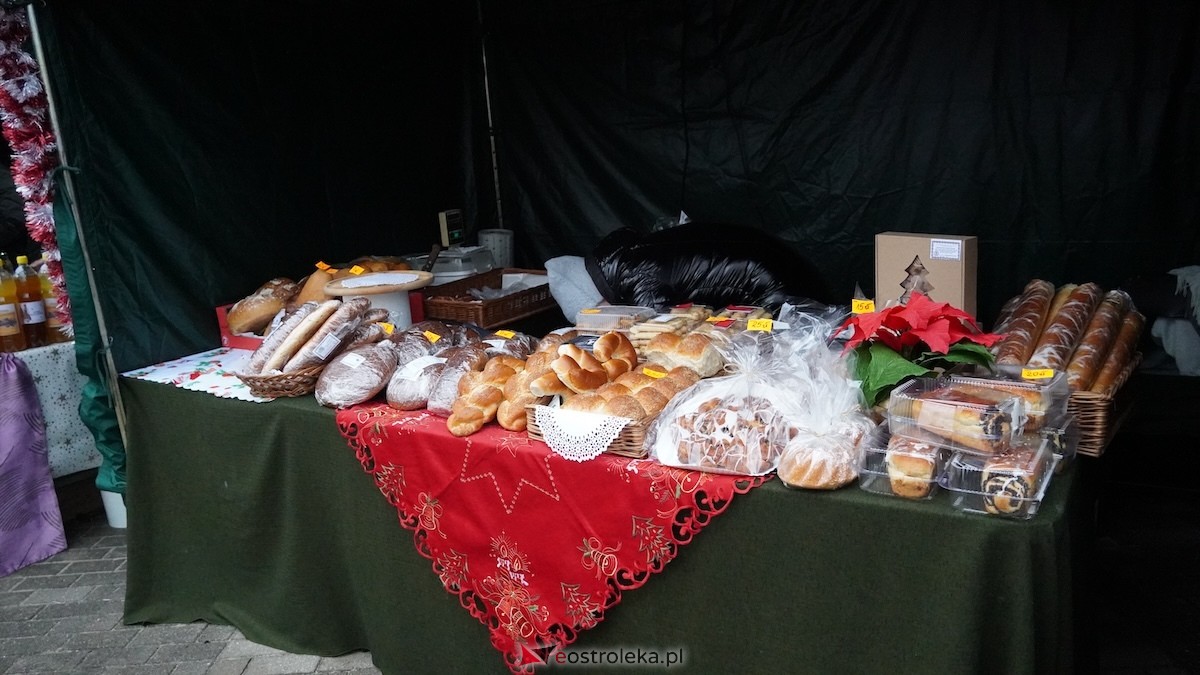 III Kurpiowski Jarmark Bożonarodzeniowy [4.12.2025] - zdjęcie #93 - eOstroleka.pl