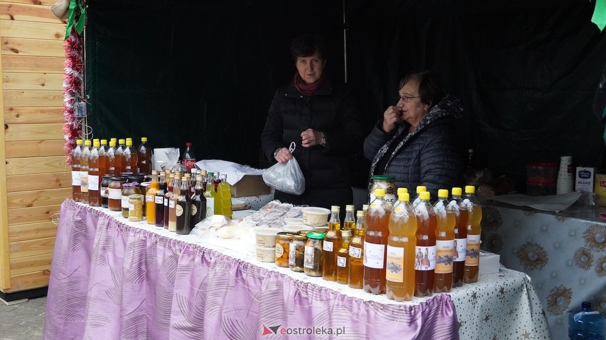 III Kurpiowski Jarmark Bożonarodzeniowy [4.12.2025] - zdjęcie #92 - eOstroleka.pl