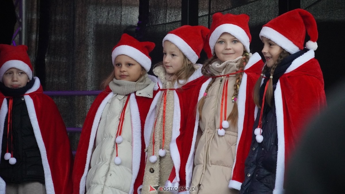 III Kurpiowski Jarmark Bożonarodzeniowy [4.12.2025] - zdjęcie #88 - eOstroleka.pl