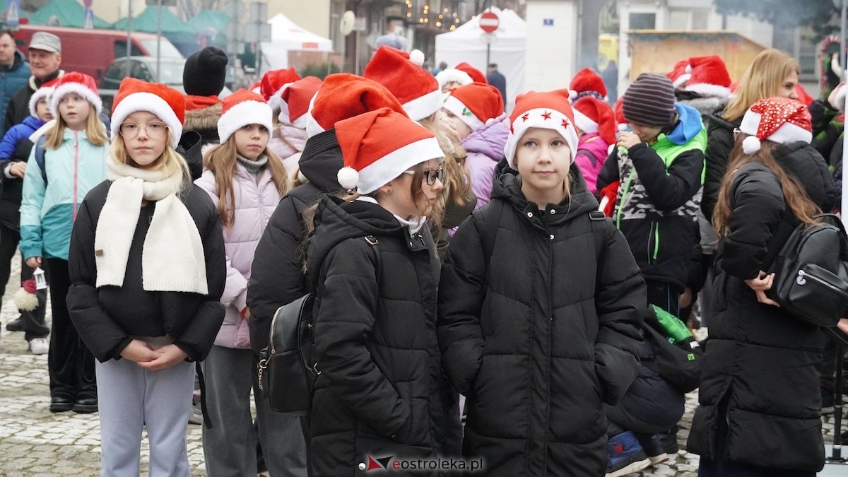 III Kurpiowski Jarmark Bożonarodzeniowy [4.12.2025] - zdjęcie #85 - eOstroleka.pl